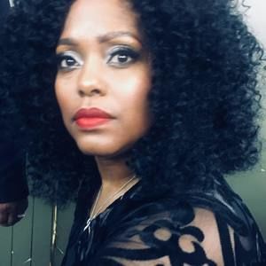 Meet your Posher, Yolanda